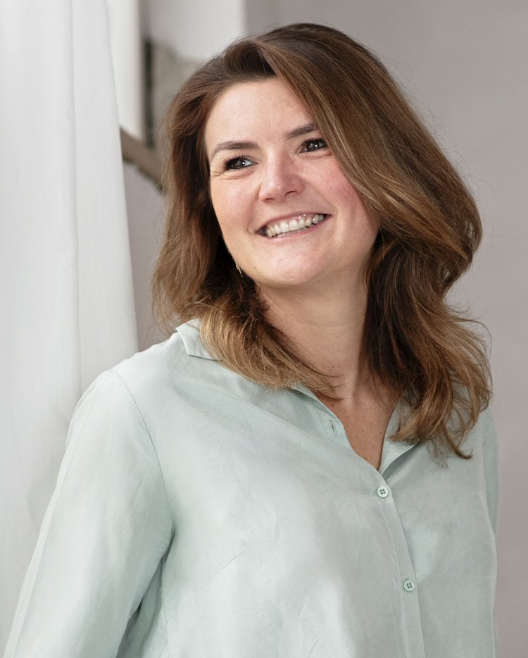 Tara Bonné, Manager, loopbaanadviseur en coach